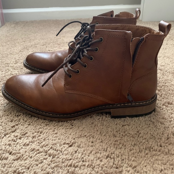 Men’s Madden Boots w/ Zipper - Picture 2 of 6